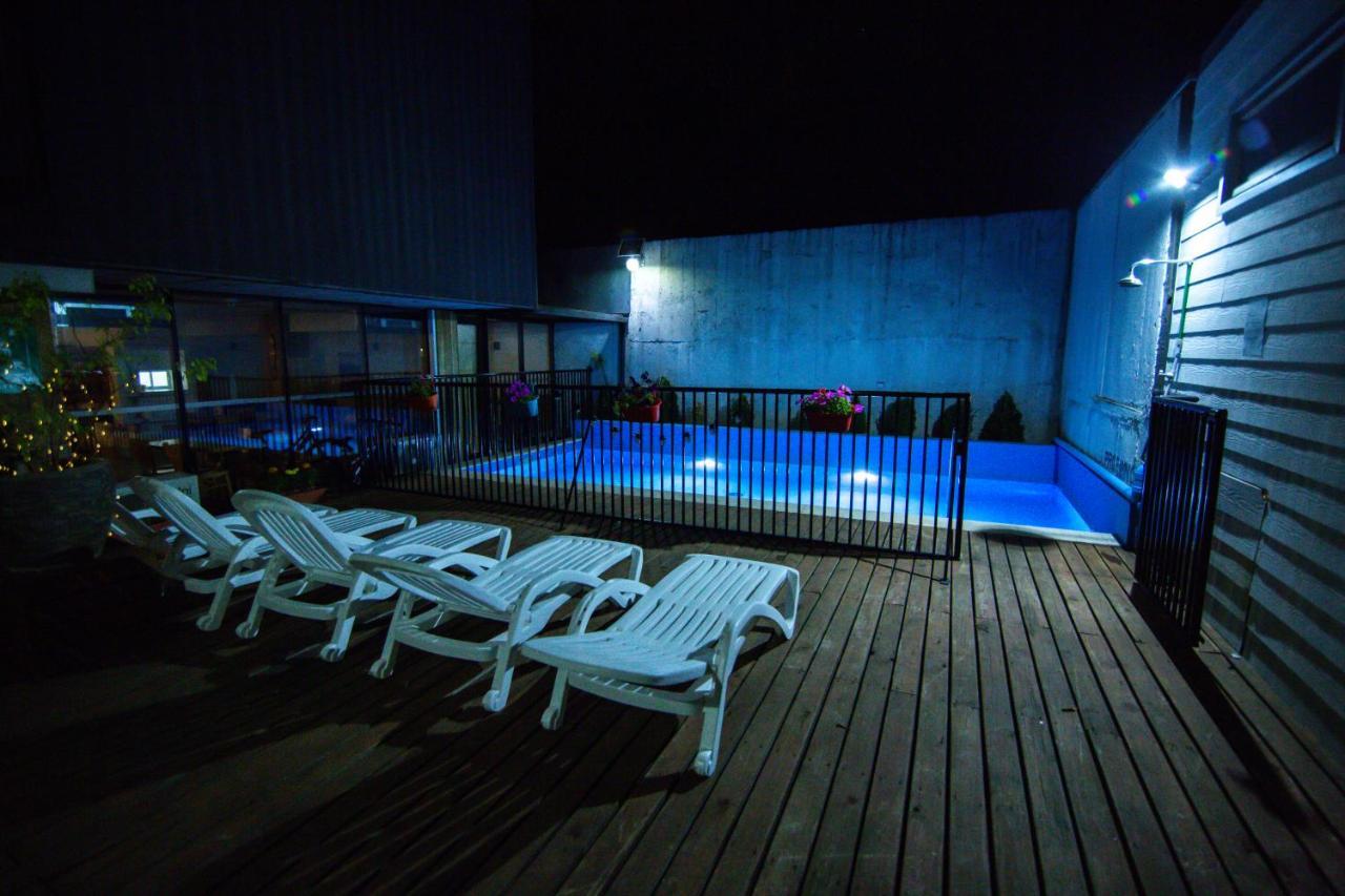 Hotel Cumbres Del Sur Пукон Екстер'єр фото